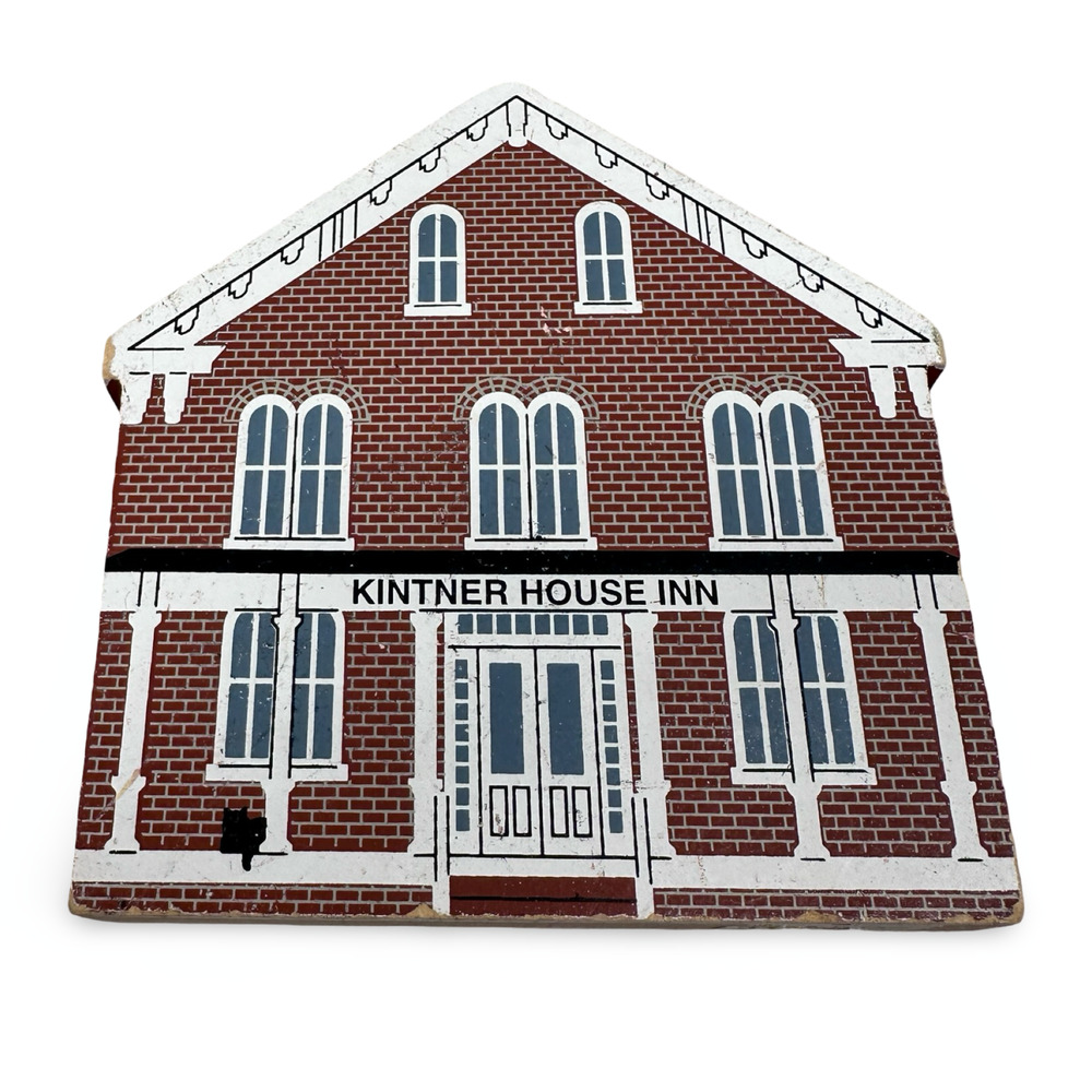 The Cat’s Meow Kintner House Inn Bed & Breakfast Series Wooden Shelf Sitter 1996